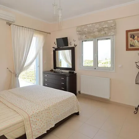 Santova Hill شقة Akrogiali