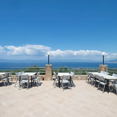 Santova Hill * Akrogiali